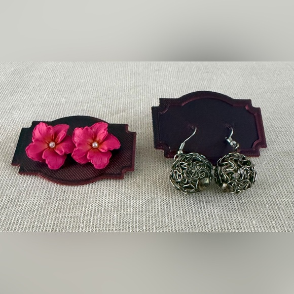 Jewelry - Pink Floral Stud Earrings and Wire Mesh Earrings